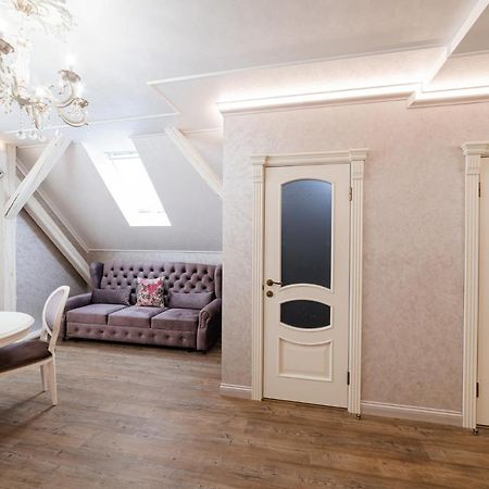 Vip Apartment On Duhnovicha Street .Free Parking. ウージュホロド エクステリア 写真
